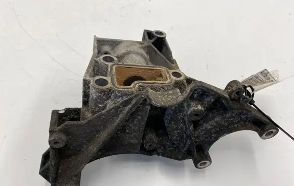 Audi A6 S6 C6 4F Power steering pump mounting bracket 059145169AA