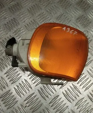 Volkswagen Polo III 6N 6N2 6NF Front indicator light 6N0953049B