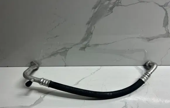 Mercedes-Benz A W176 Air conditioning (A/C) pipe/hose A2468303615