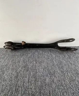 BMW 7 G11 G12 Rear control arm 6861114