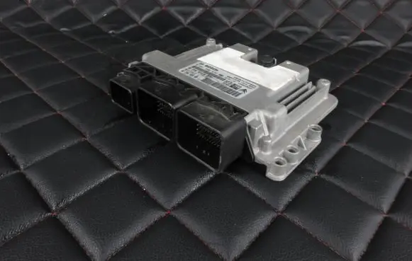 Citroen DS3 Engine control unit/module 0261S06472 9666319180 9675495080