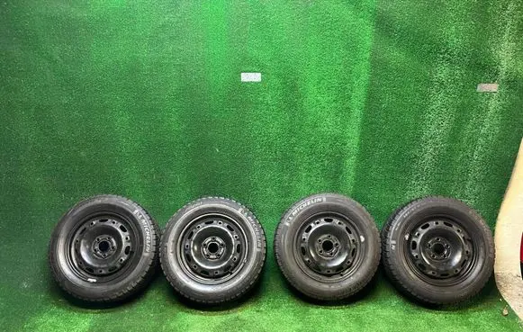 Volkswagen Golf V R14 steel rim kba43928