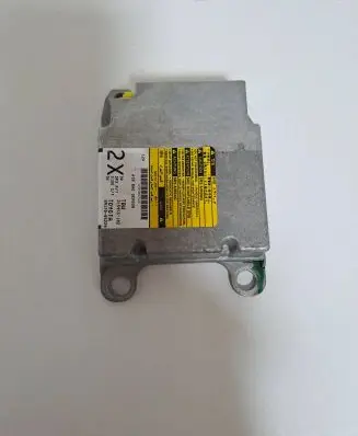 Toyota Avensis T250 Airbag control unit/module 877500RT68 20TSS6ST2