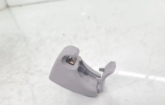 Sun visor clip/hook/bracket