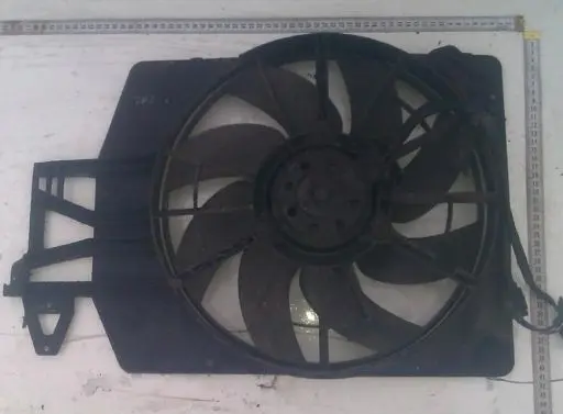 Ford Escort Radiator cooling fan shroud