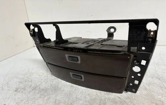 BMW 7 E65 E66 Dashboard storage box/compartment 8261060