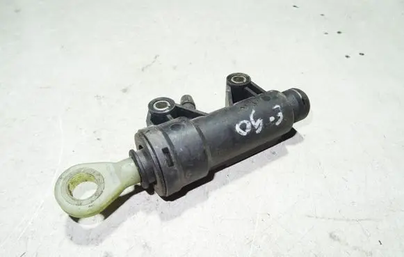BMW 3 E90 E91 Clutch master cylinder 21526758822 6758822