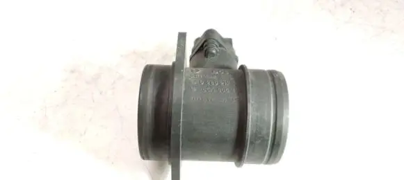 Volkswagen Golf IV Mass air flow meter 0280217121 06A906461