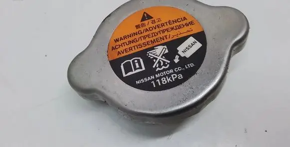 Nissan Navara D40 Coolant expansion tank/reservoir cap 