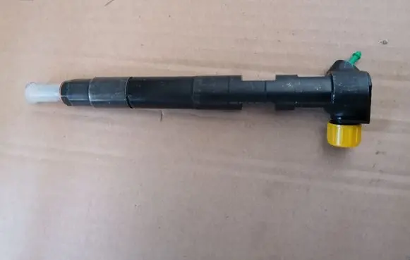 Mercedes-Benz ML W163 Fuel injector 28271551T