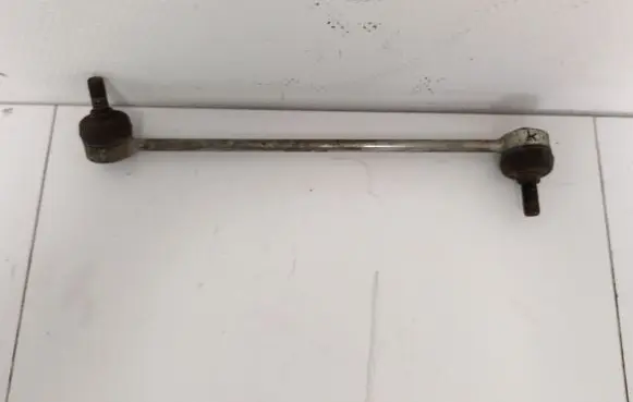 Mercedes-Benz E W212 Front anti-roll bar/stabilizer link 2123201189 A2123201189