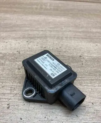 Audi A6 S6 C5 4B ESP acceleration yaw rate sensor 8E0907637A 0265005245