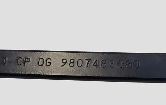 Citroen DS5 Front wiper blade arm 9807488080
