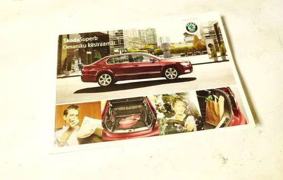 Skoda Superb B6 (3T) Owners service history hand book 