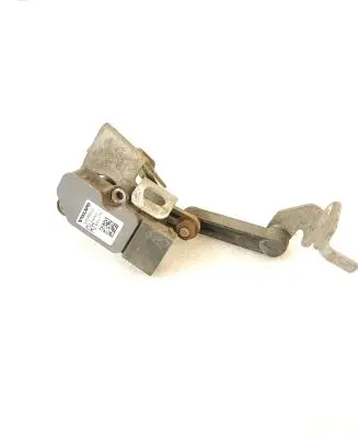 Volvo S60 Rear air suspension level height sensor 32246632