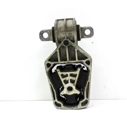 Mercedes-Benz CLA C117 X117 W117 Gearbox mount A2462401209
