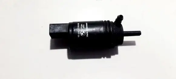 BMW 5 E39 Windscreen/windshield washer pump 67128377612