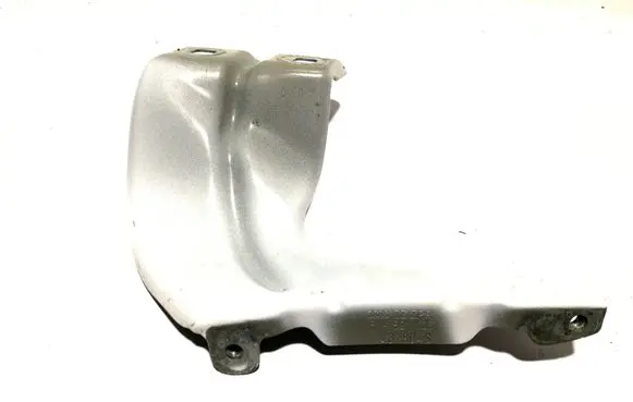 Audi Q2 - Fender mounting bracket 81A821135 0Z7PR 031804S
