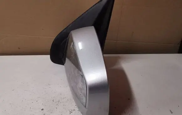KIA Sorento Front door electric wing mirror E11015753