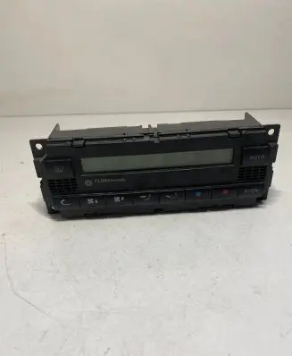 Volkswagen Golf IV Climate control unit