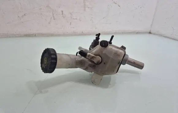 Citroen C-Crosser Master brake cylinder 