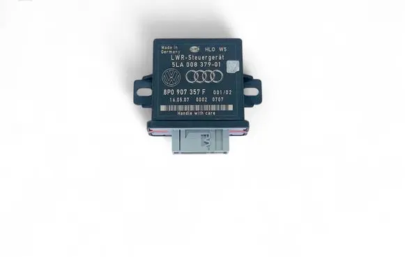 Audi A3 S3 8L Light module LCM 5LA00837901 8P0907357F
