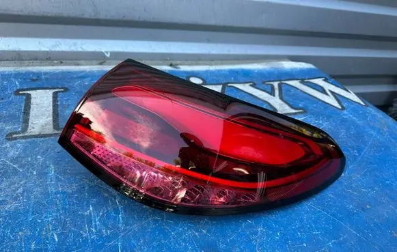 Rear/tail lights