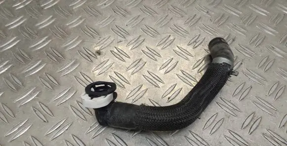 Toyota RAV 4 (XA40) Engine coolant pipe/hose
