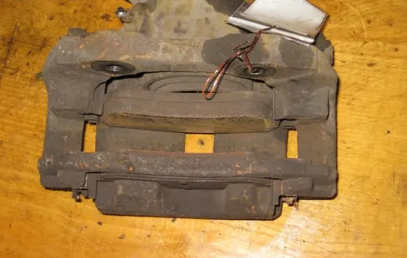 Citroen Xsara Picasso Front brake caliper