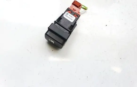 Citroen C4 I Picasso Fuel tank opening switch 96530658XT