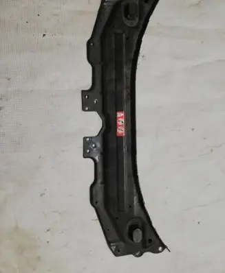 Mercedes-Benz R W251 Top upper radiator support slam panel