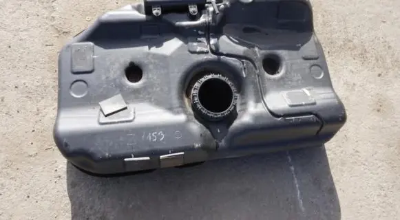 KIA Cerato Fuel tank 311502F000