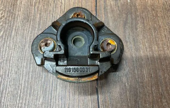 Mercedes-Benz SL R129 Spark distributor cap 1191580331 1234332422