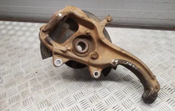 Dodge RAM Front wheel hub 6804470