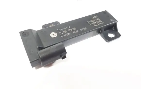 Jeep Compass Aerial antenna amplifier 68051315AB 04749301AB