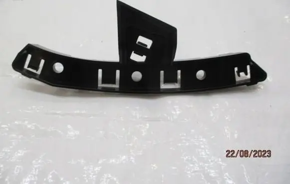 Peugeot 508 II Front bumper mounting bracket 9813646380