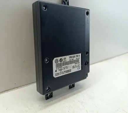 Volkswagen PASSAT B7 Bluetooth control unit module 7P6035730B