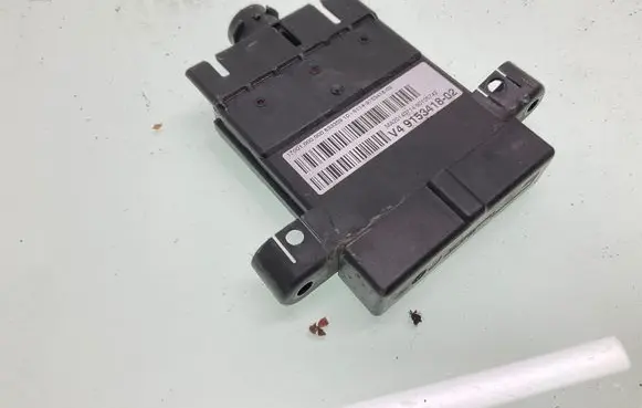 BMW 7 E65 E66 Current control relay 9153418 000833359