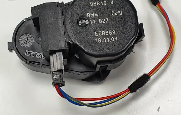 BMW 7 E65 E66 A/C air flow flap actuator/motor 6911827