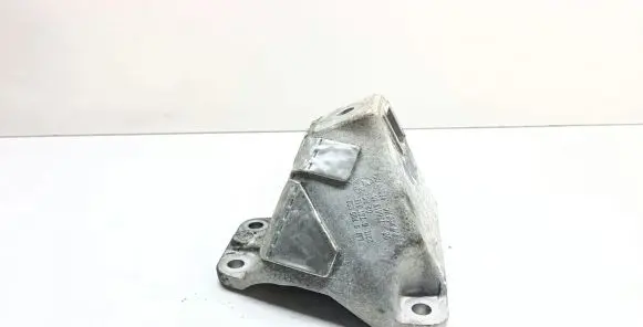 BMW 5 F10 F11 Engine mounting bracket 6781242 22116781242