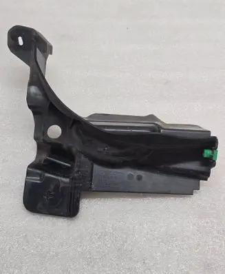 Volvo XC40 Front mudguard 31694113