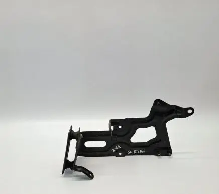 Mercedes-Benz SL R230 Pneumatic air compressor holding bracket A2303280135