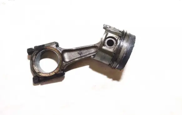 Peugeot 106 Piston with connecting rod