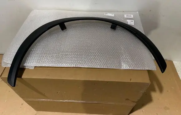 Lexus LBX Front arch trim 7560252050
