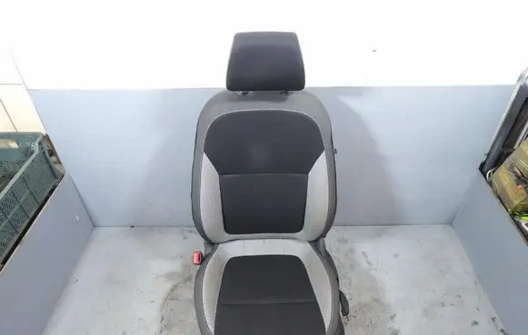 Skoda Fabia Mk3 (NJ) Front driver seat 