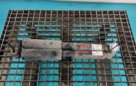 Rear shock absorber/damper