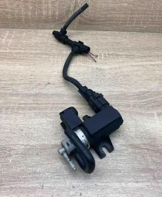 Audi A4 S4 B6 8E 8H Turbo solenoid valve 8E0906627C 722903