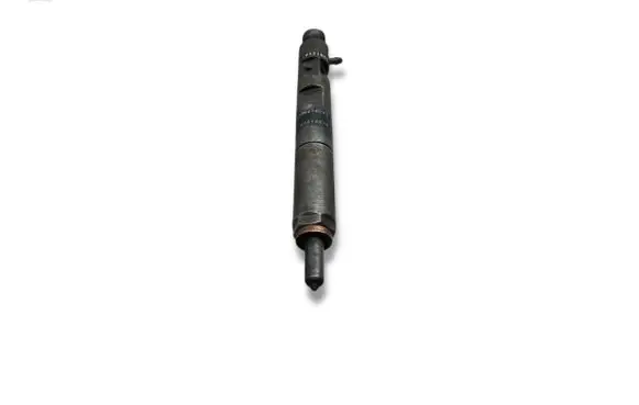 Fuel injector