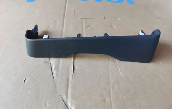 Radio/GPS head unit trim
