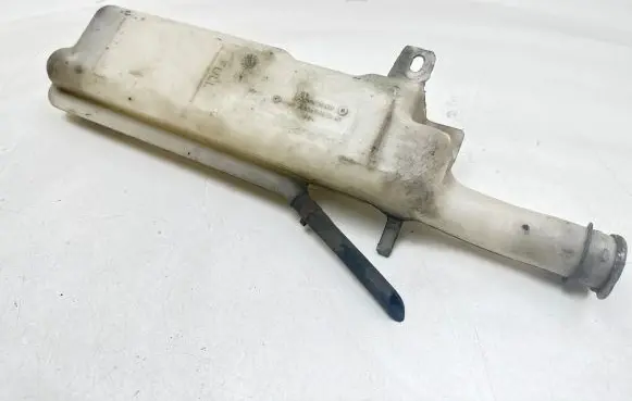 Mitsubishi Colt Coolant expansion tank/reservoir MN130400 A4545000249